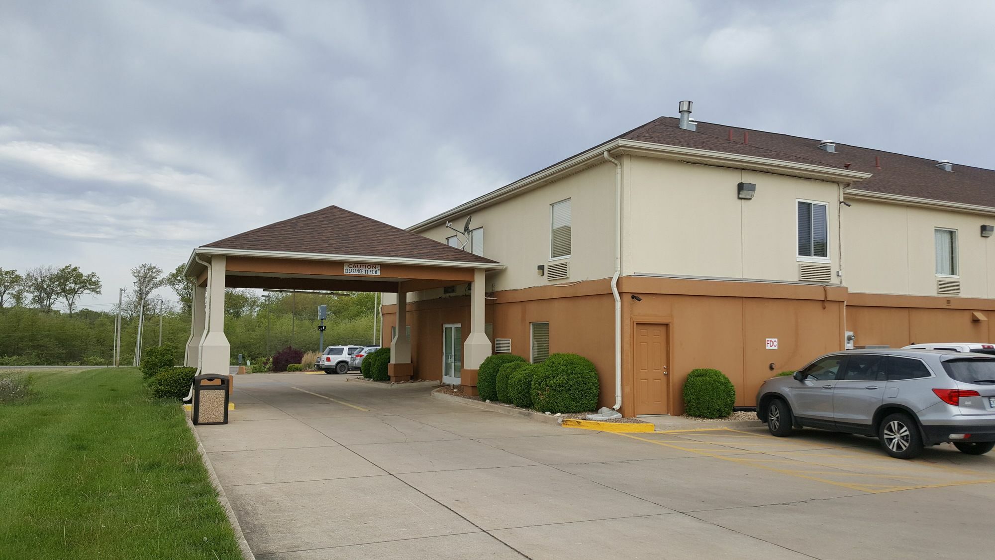 Best Western Teal Lake Inn Mexico Εξωτερικό φωτογραφία